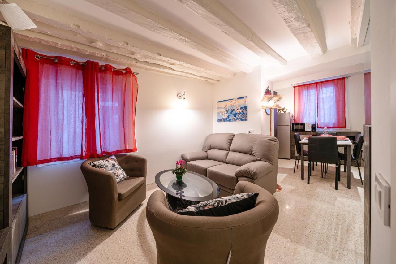 Centrale Appartamento Per 4 Persone Venice Luaran gambar