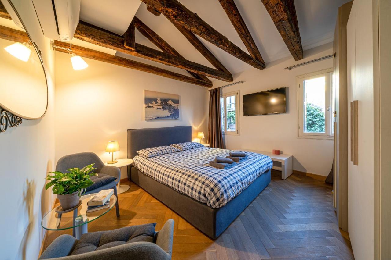 Centrale Appartamento Per 4 Persone Venice Luaran gambar